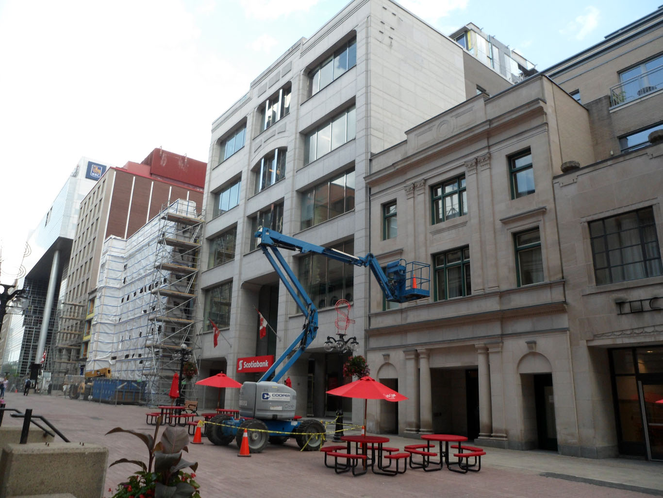 ScotiaBank - 119 Queen